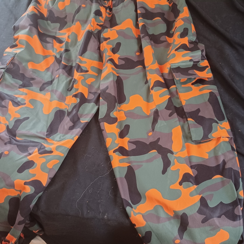 Camouflage Cargo Pants - Picture 2 of 3